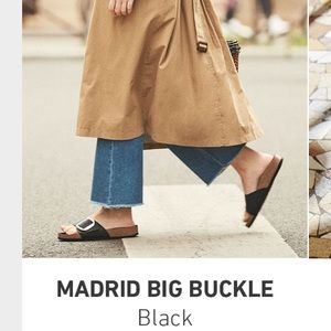 NWT Birkenstock Madrid Big Buckle - EU 35 Black Oiled Leather med/narrow width